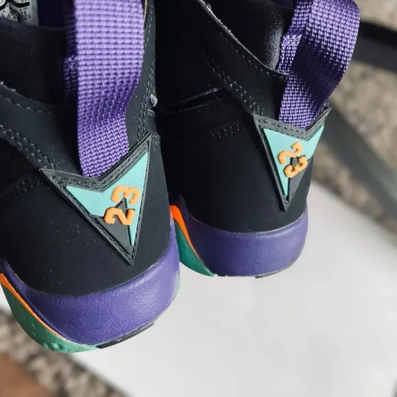 Air Jordan Retro 7 Sneakers