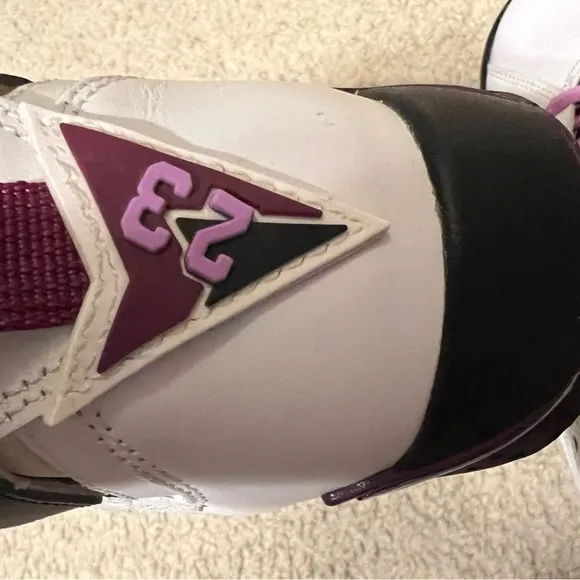 Air Jordan retro 7s sneakers