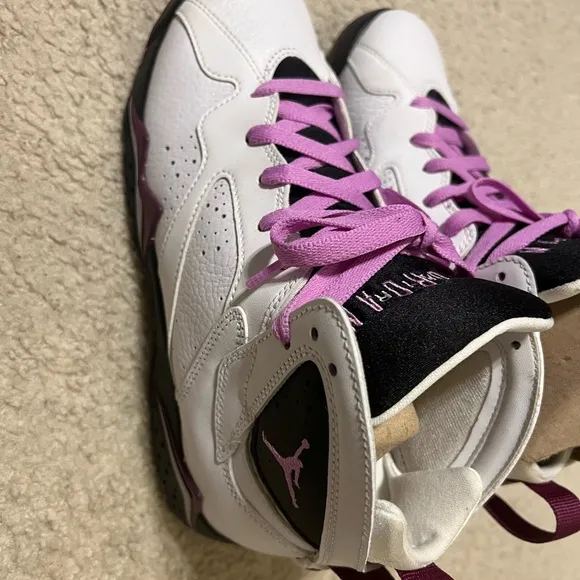 Air Jordan retro 7s sneakers