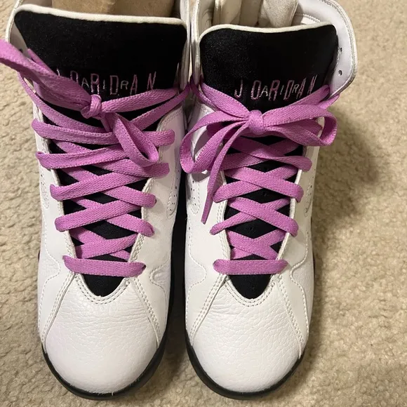 Air Jordan retro 7s sneakers