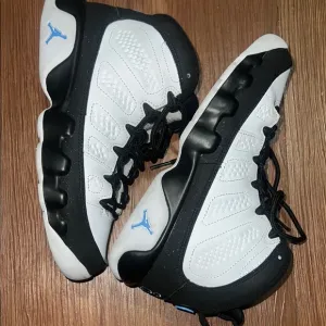 Air Jordan Retro 9 Sneakers - Black and White