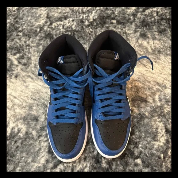 Air Jordan Retro High OG ‘Dark Marina Blue’