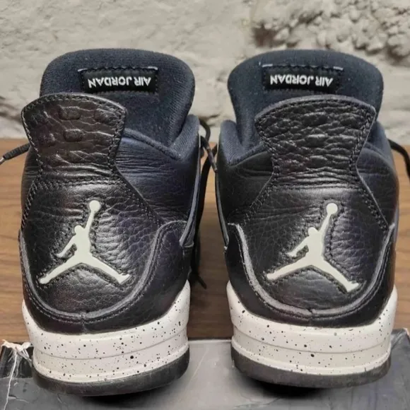 Air Jordan Retro LS 'Oreo' Men's Size 9