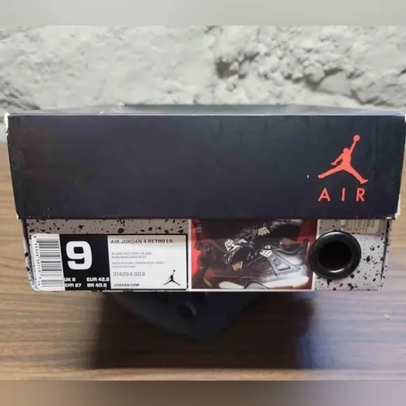Air Jordan Retro LS 'Oreo' Men's Size 9