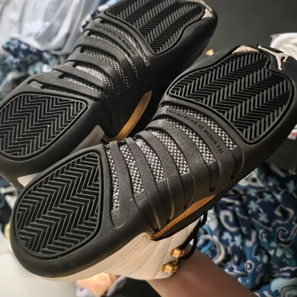 Air Jordan Retro Sneakers in Black/white/gold