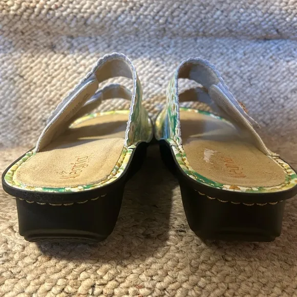 Alegria Sandra Genuine Leather Adjustable ComingUp Daises Floral Slide Sandals