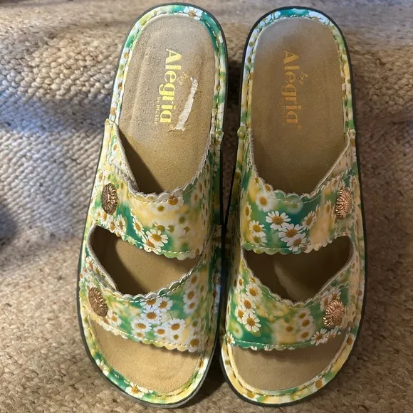 Alegria Sandra Genuine Leather Adjustable ComingUp Daises Floral Slide Sandals