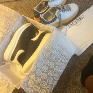 Alexander McQueen Black and White Sneakers gmail: jayhudd214@gmail.com