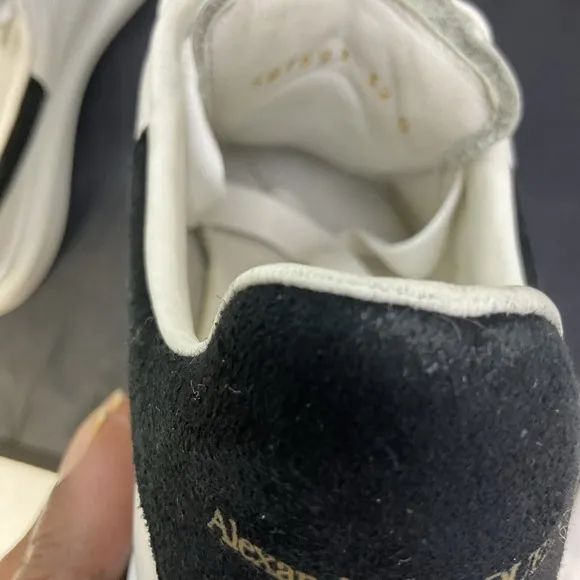 Alexander McQueen Kids SZ:1 Black White Leather Platform Sneakers Blk suede Heel