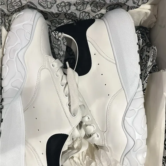 Alexander McQueen White and Black Sneakers