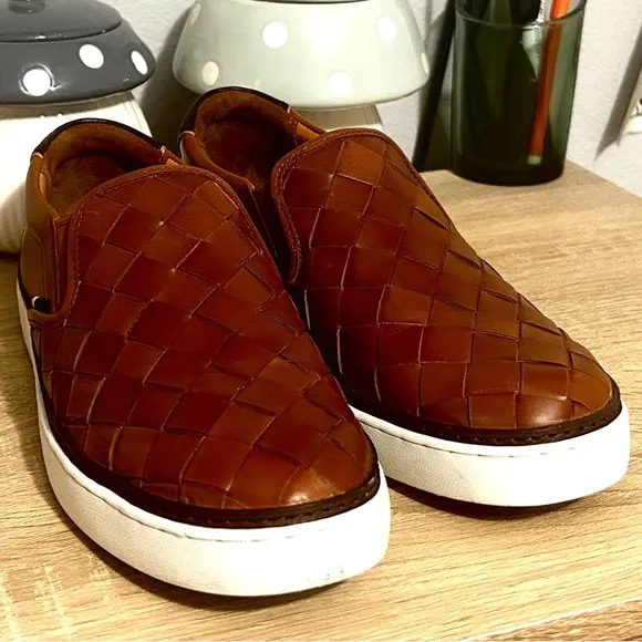 Allen Edmonds Brown Leather Loafers with White Sole
