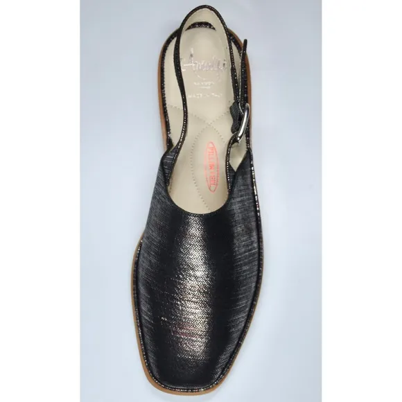 AMALFI BY RANGONI NIB GELSO BLACK KATMANDOU SLINGBACK FLATS. SIZE 7M