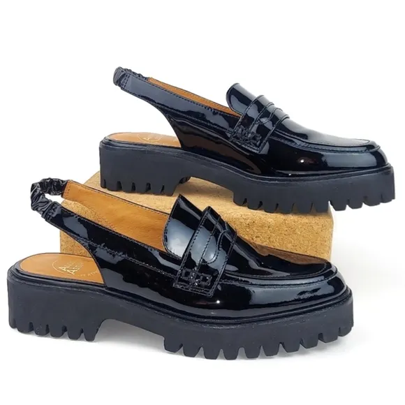 Andre Assous Rita Black Patent Featherweights Slingback Lug Sole Loafer Size 6