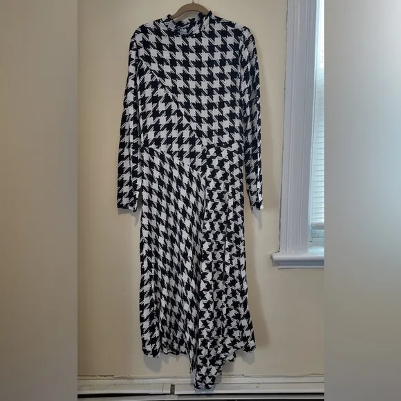 Ann Taylor Houndstooth Mock Neck Midi Dress | Size 14