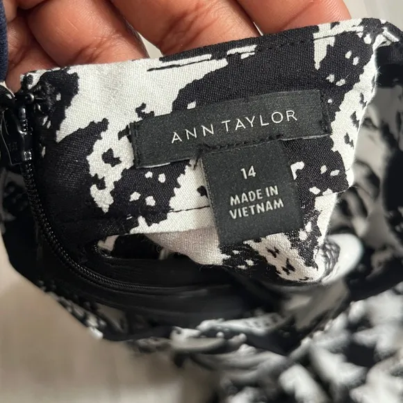 Ann Taylor Houndstooth Mock Neck Midi Dress | Size 14