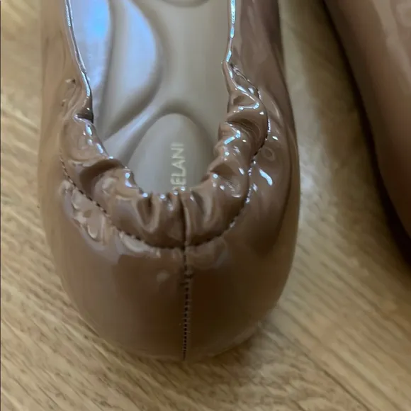 ANTONIO MELANI Tan Ballet Flats Square-Toe Design