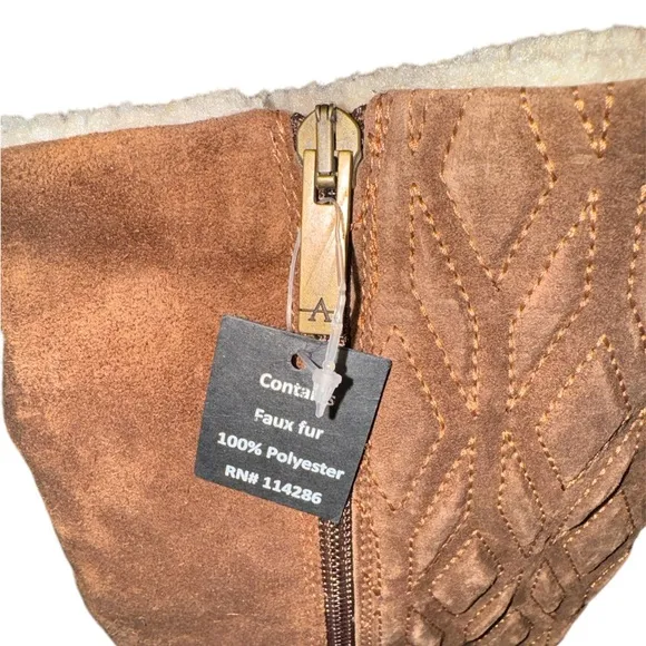 Aquatalia Callie Suede Brown Boots NWT size 5