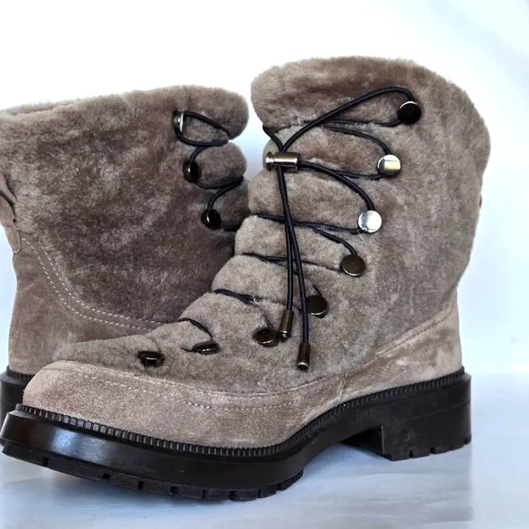 Aquatalia Lorena shearling luxury boots Size 9.5