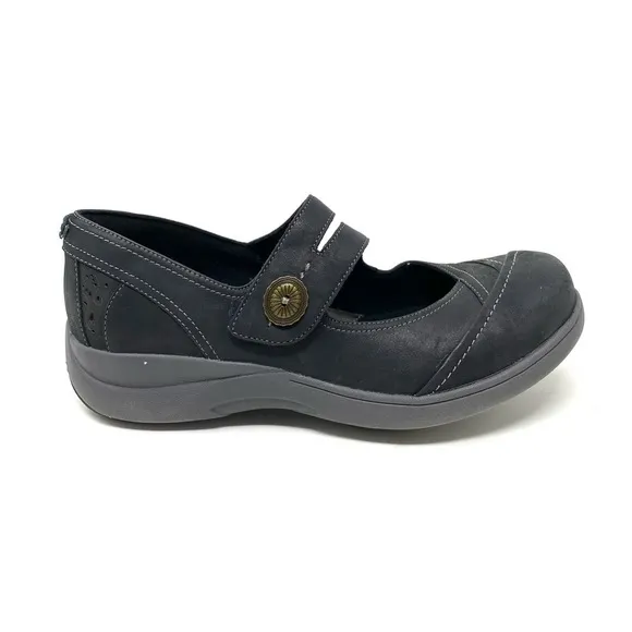 Aravon Women's Revshow Mary Jane Black Flats AAU01BK WIDE