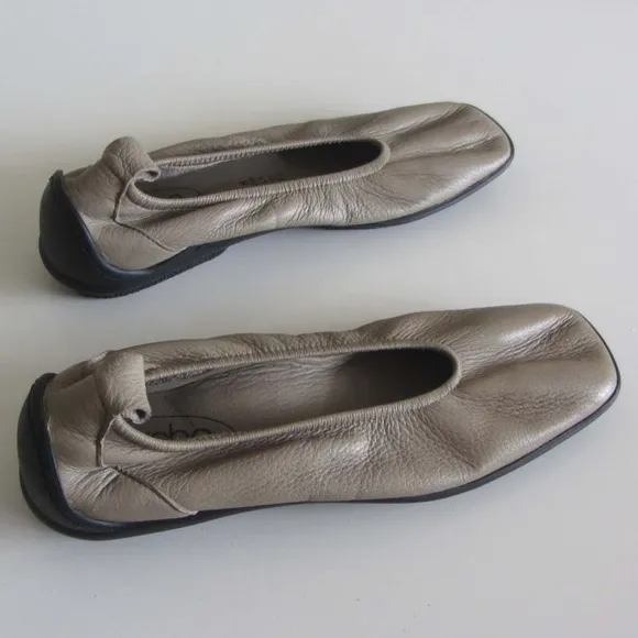 ARCHE soft leather square toe ballerina flats 6.5