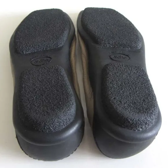 ARCHE soft leather square toe ballerina flats 6.5