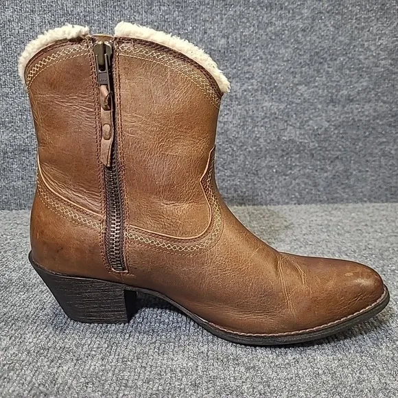 Ariat Brown Leather And Shearling Ankle Boots Sz 9 B