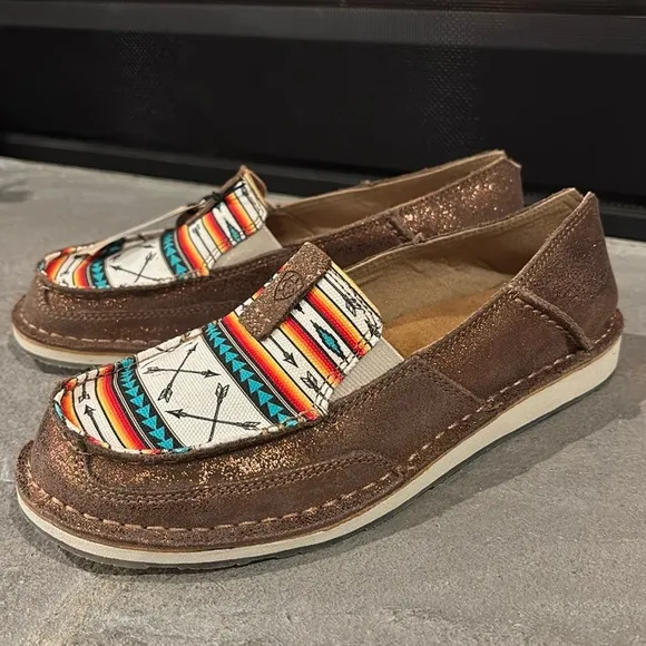 Ariat cruiser Aztec Arrow print rose gold slip on loafers moc toe suede upper