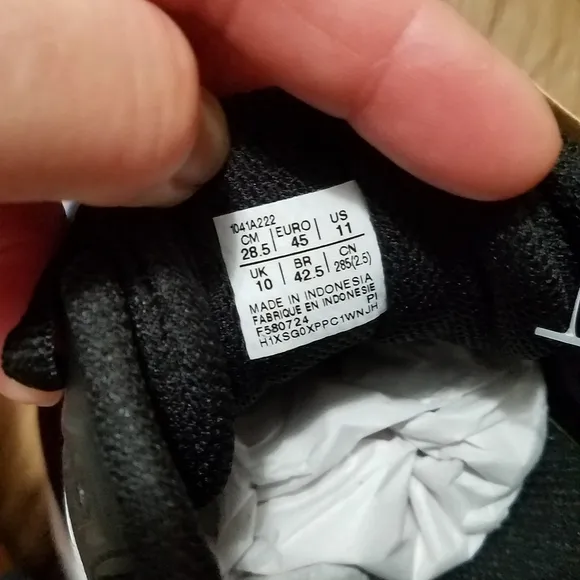 Asics Gel Challenger Sneakers