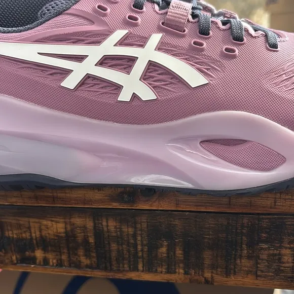 ASICS Gel-resolution