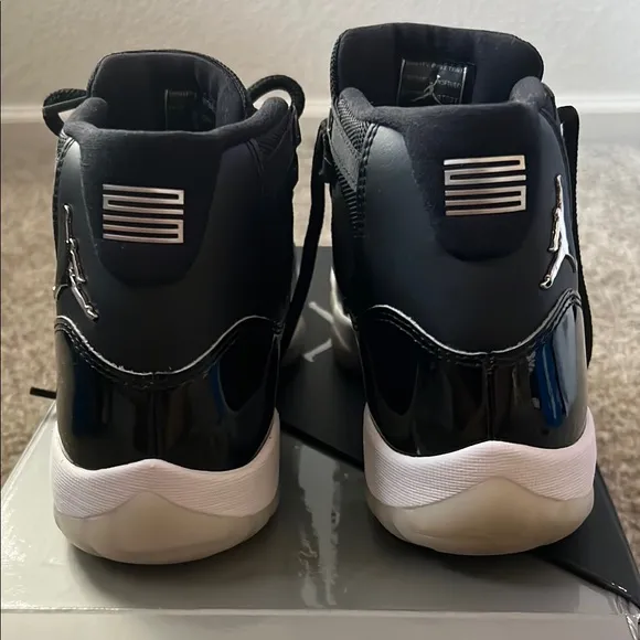 Authentic Jordan 11 Retro Jubilee 25th Anniversary sz 8M