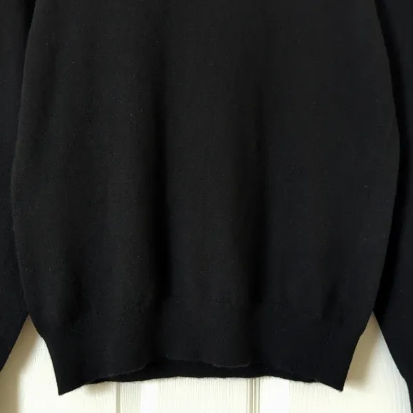 B. Altman &amp; Co. 70's Vintage Deadstock Pure Cashmere Turtleneck Sweater Black S