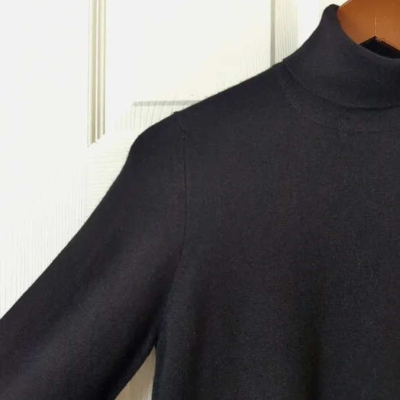 B. Altman &amp; Co. 70's Vintage Deadstock Pure Cashmere Turtleneck Sweater Black S