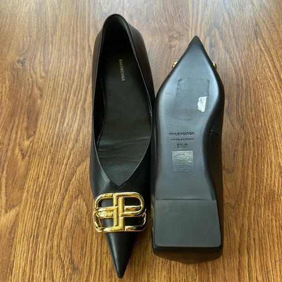 Balenciaga BB Knife Pointed Toe Flats Black Leather Size 36.5 EU / 6.5 US NWOB