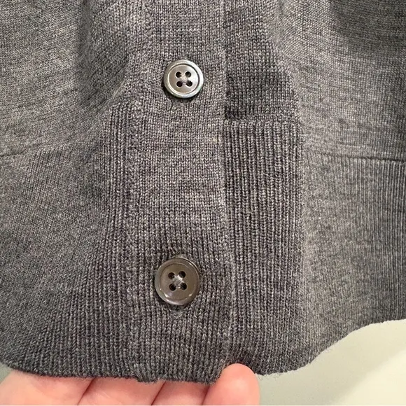 Banana Republic 100% Merino Wool Button Front Boyfriend Cardigan Womens Medium