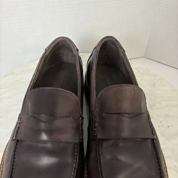 Banana Republic Men's Penny Loafers Leather  10.5 Brown Purple Classic Career