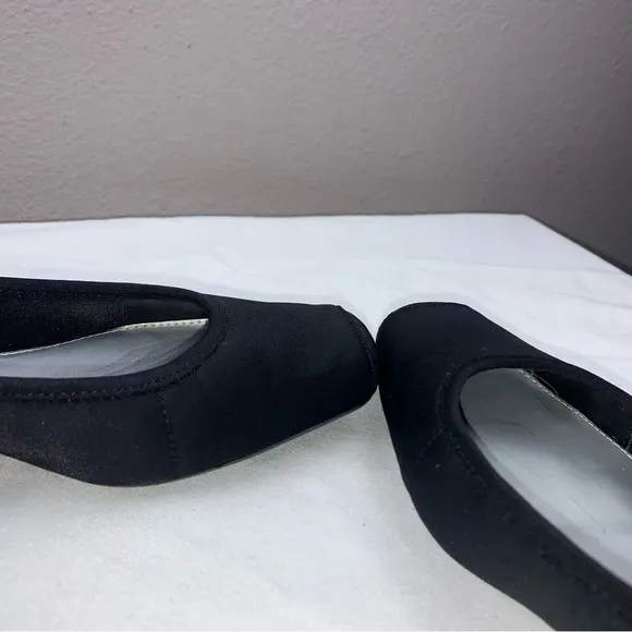 Bandolino Matte Black Fabric Square Pointe Shoe Style Low Heel Ballet Flats Sz 7