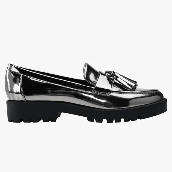 Bandolino Pewter Tassel Loafers NWOT