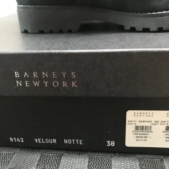 Barneys New York NWT Boots Faux Shearling Navy Suede.