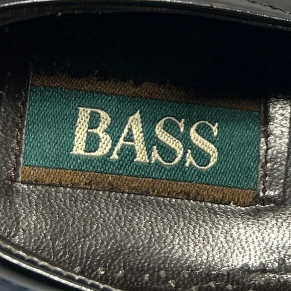 Bass SZ 10.5 Black leather modern penny loafers wardrobe formal career casual