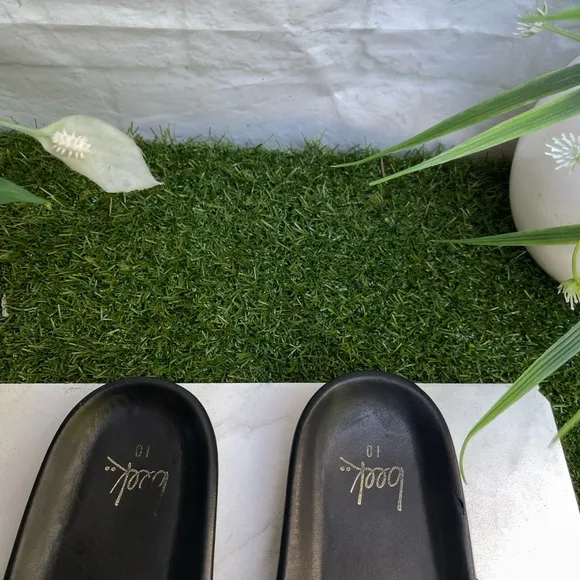 Beek Minla  slide sandals Black Leather size 10