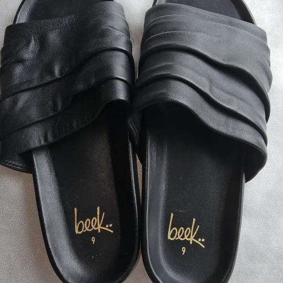 Beek Minla Slide Sandals Sz 9