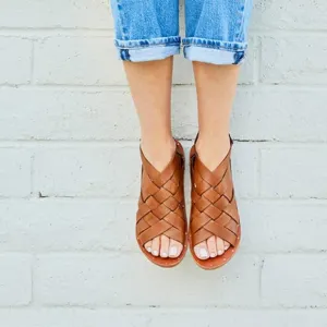 BEEK TURACO FULL COVERAGE SANDALS BROWN LEATHER GLADIATOR 8 (D3)