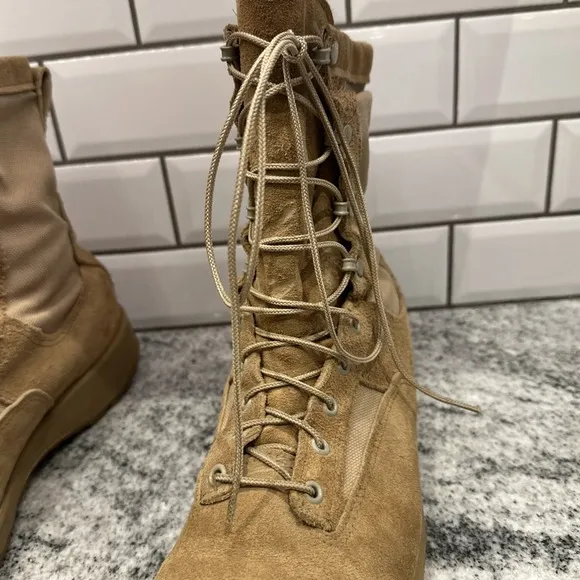 Belleville Desert 795V Combat Boots Men 11.5R Lace Up Hiking Military Waterproof