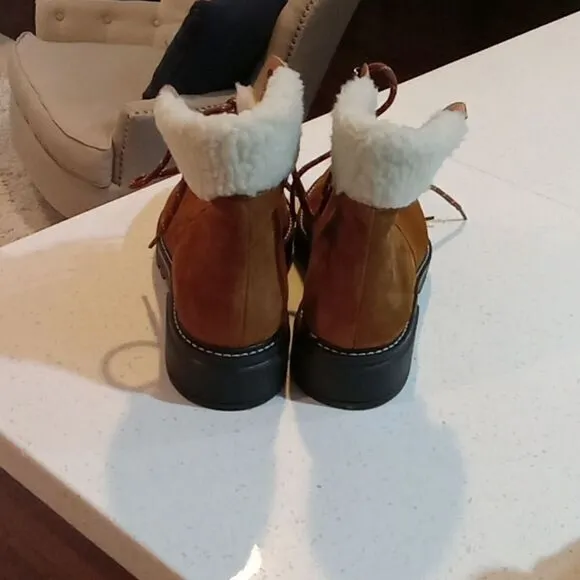 Bernardo Studio Dash boot in tobacco split  suede w shearling collar size 9 NWT