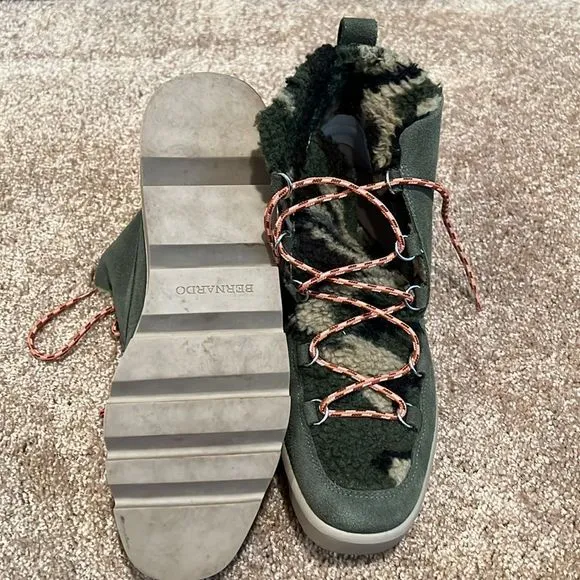 Bernardo Women’s Dana Boots green/camo