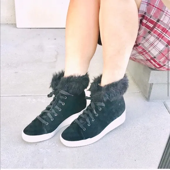 Bettye Muller ankle BOOTS Black chunky SNEAKERS faux fur platform booties bootie