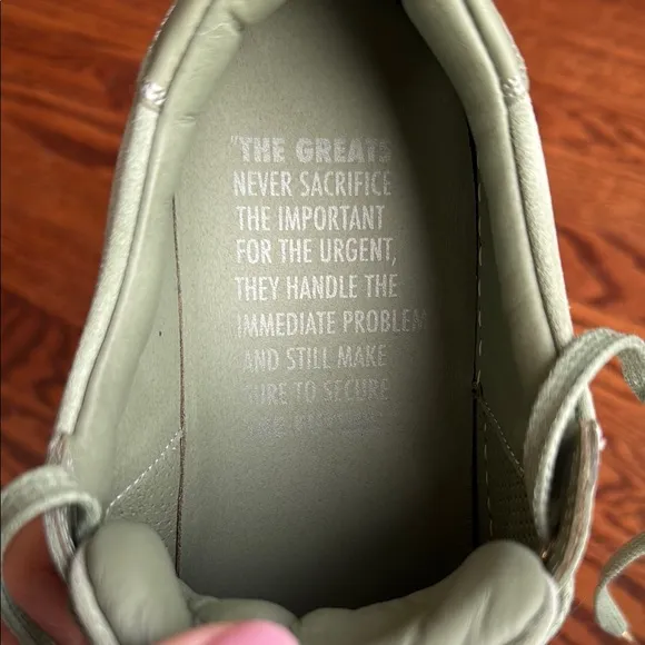BILLIONS Greats Sneakers NWOT Size 9.5