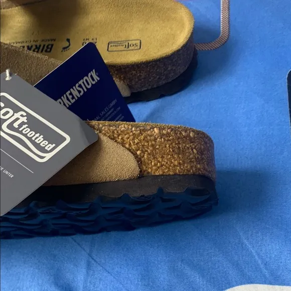 Birkenstock Arizona 😘Cream Sandals 😘with Contoured Footbed - Narrow
