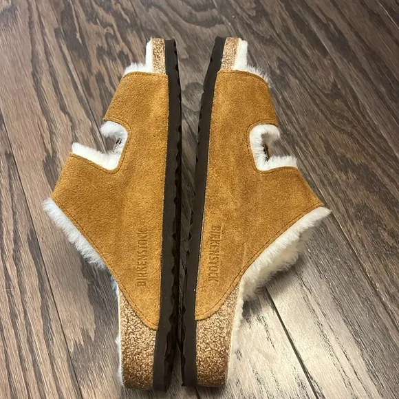 BIRKENSTOCK Arizona shearling-lined suede sandals