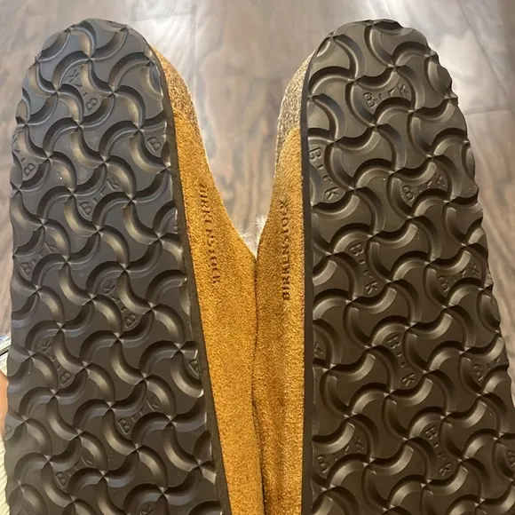 BIRKENSTOCK Arizona shearling-lined suede sandals